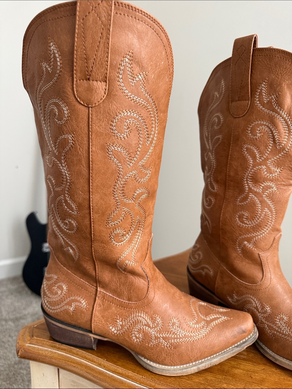 Women's Cognac Embroidered Leather Western Boots - Picture 2 of 7
